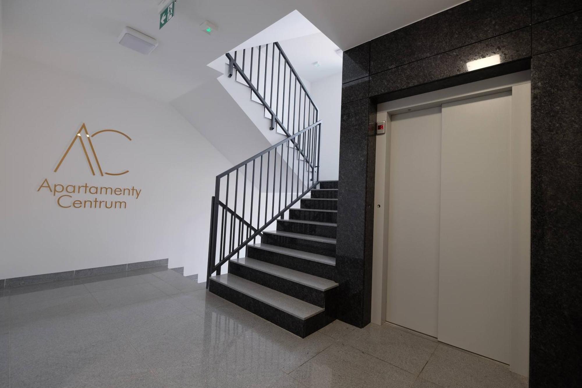 Apartamenty Centrum ビャウィストク エクステリア 写真
